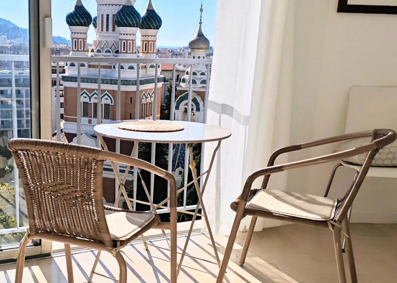 Apartment 3P 72M2 Vue Exceptionnelle Cathedrale St Nicolas Et Mer Nice