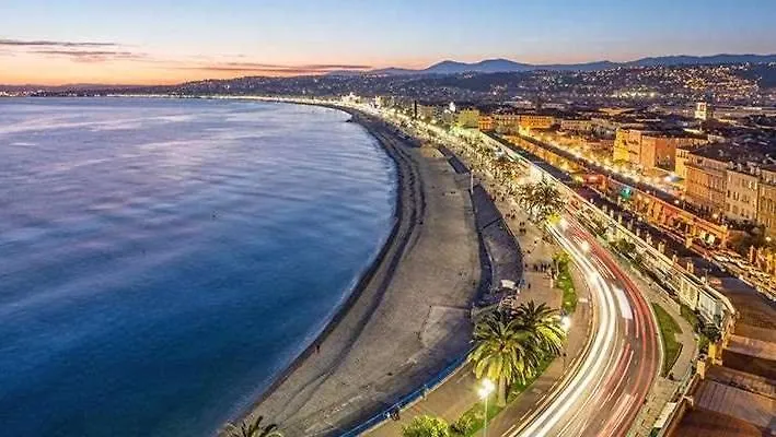 3P 72M2 Vue Exceptionnelle Cathedrale St Nicolas Et Mer Nice Apartment